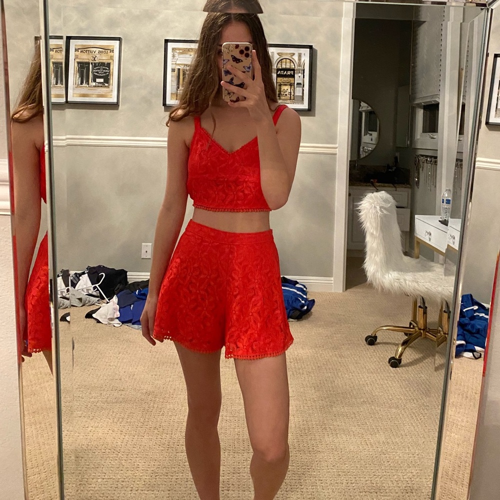 hollister red floral two piece matching set!!